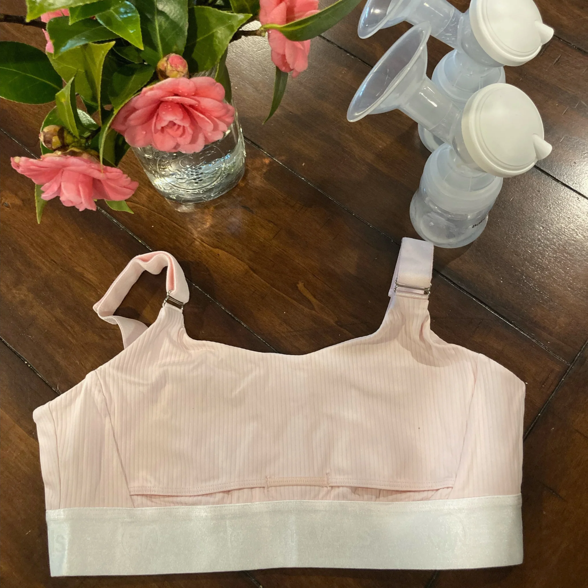 Journey Hands Free Pumping Bra (Strawberry) - Image 5