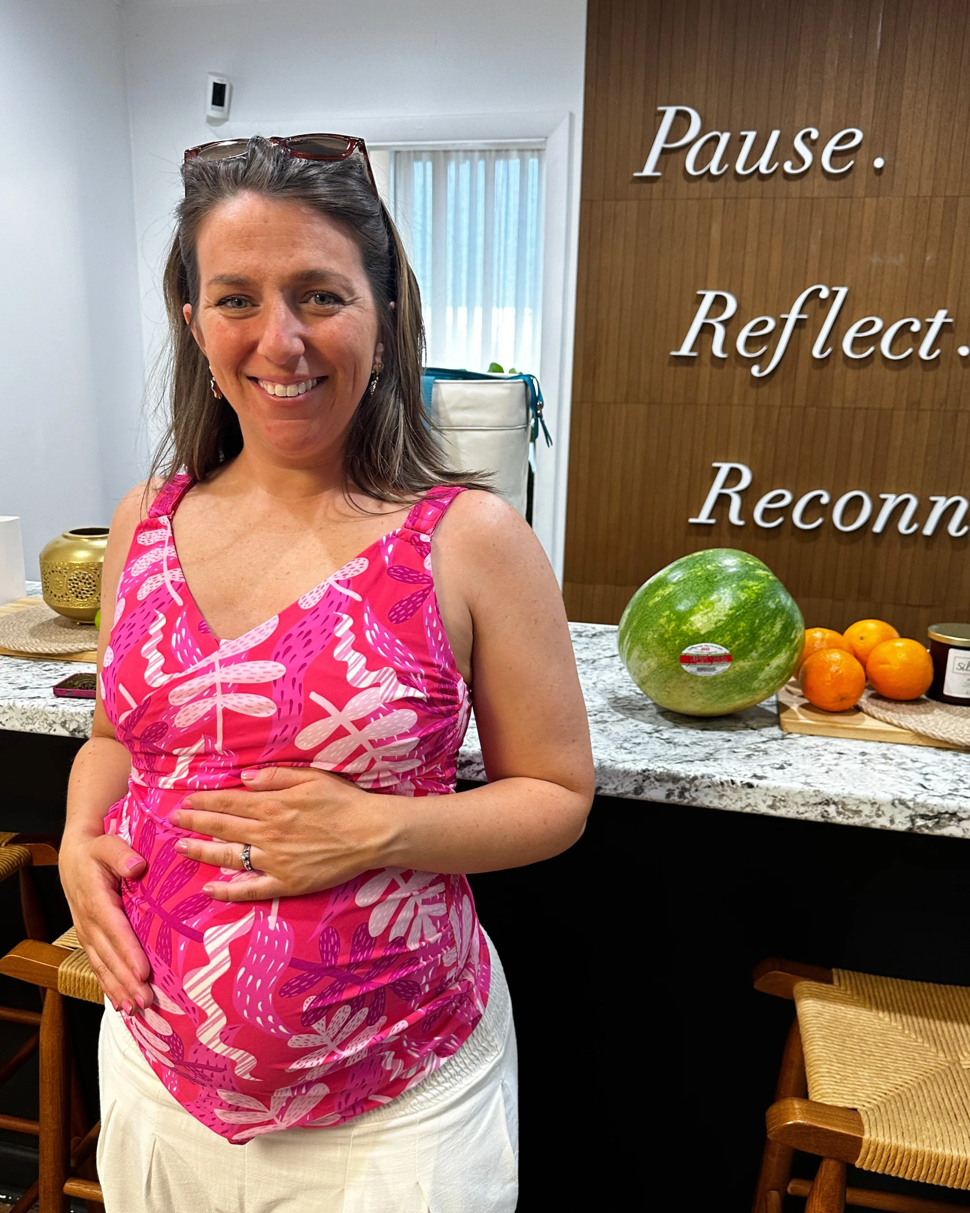 Journey Hands Free Pumping Swim Top (Tropical Smoothie) - Image 4