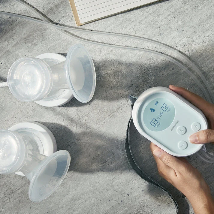 On-the-Go Pumping Bundle: Genie Advanced Pump with Inserts, Liquid Shields & 2 Pumparoo Wet/Dry Bags - Image 9