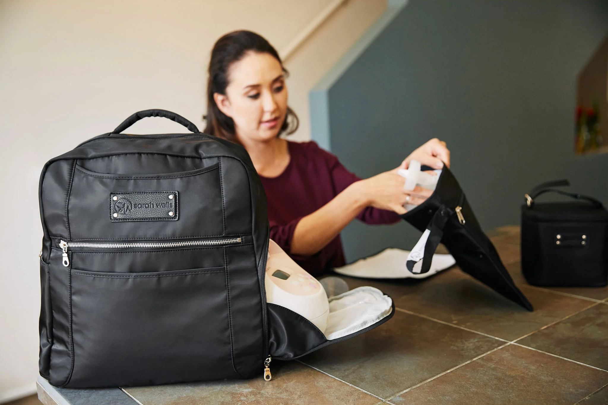 Pumparoo Wet/Dry Bag with Staging Mat® (Black) - Image 7