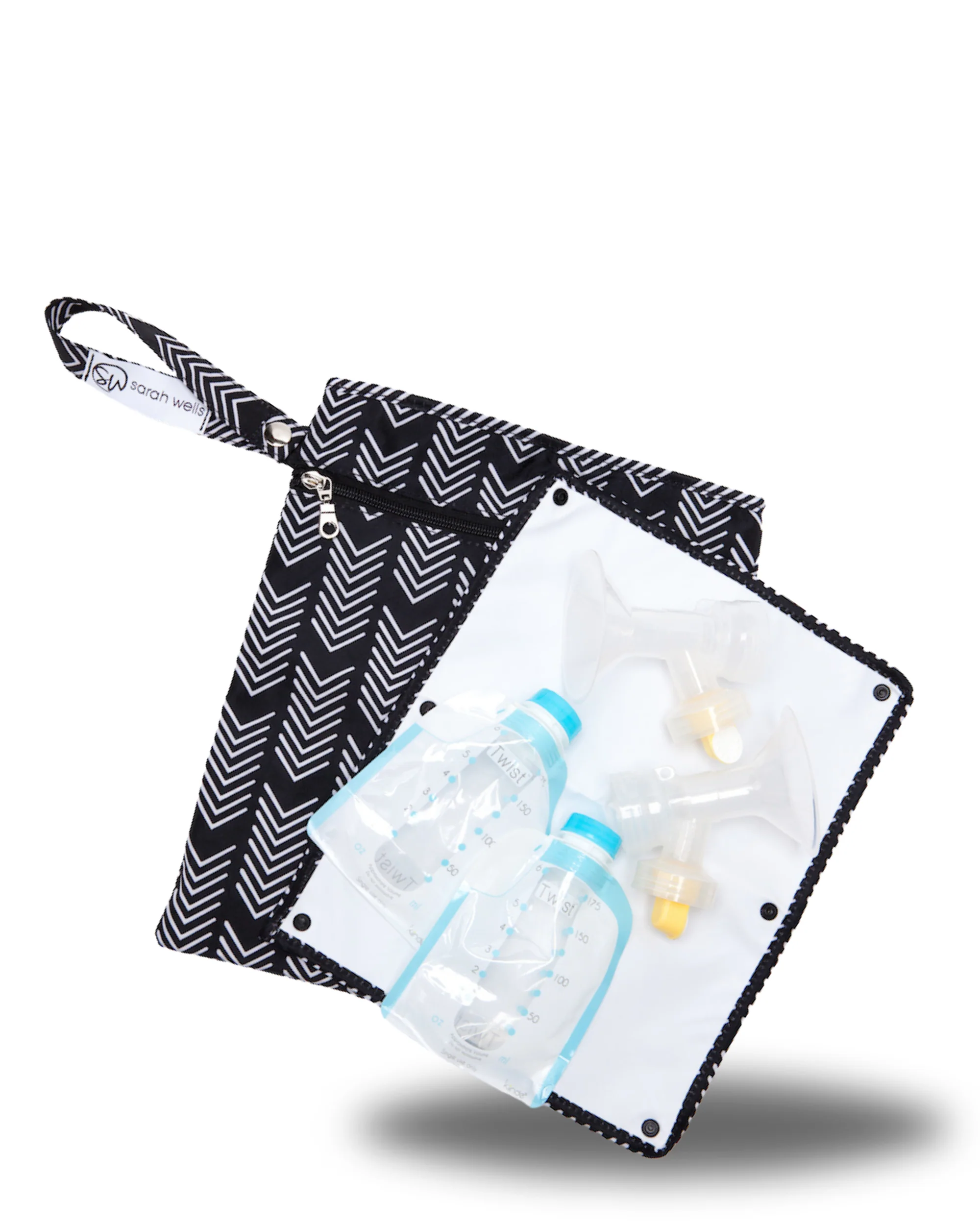 Pumparoo Wet/Dry Bag with Staging Mat® (Black & White) - Image 3