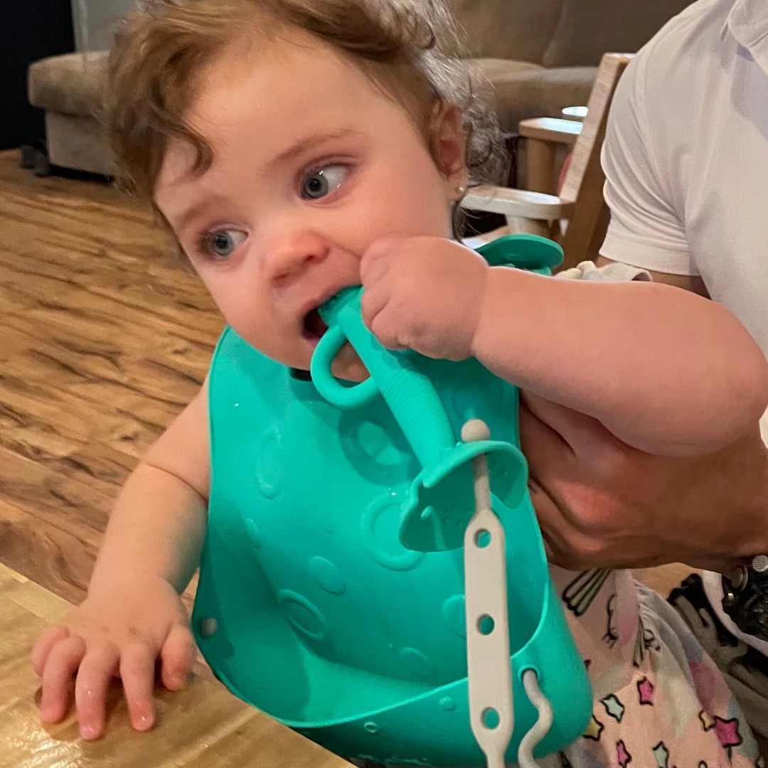 Travel Tether Bib - Image 3